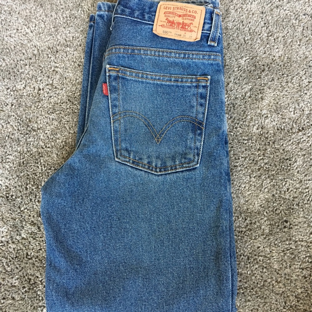 Levi’s Relaxed Fit 550